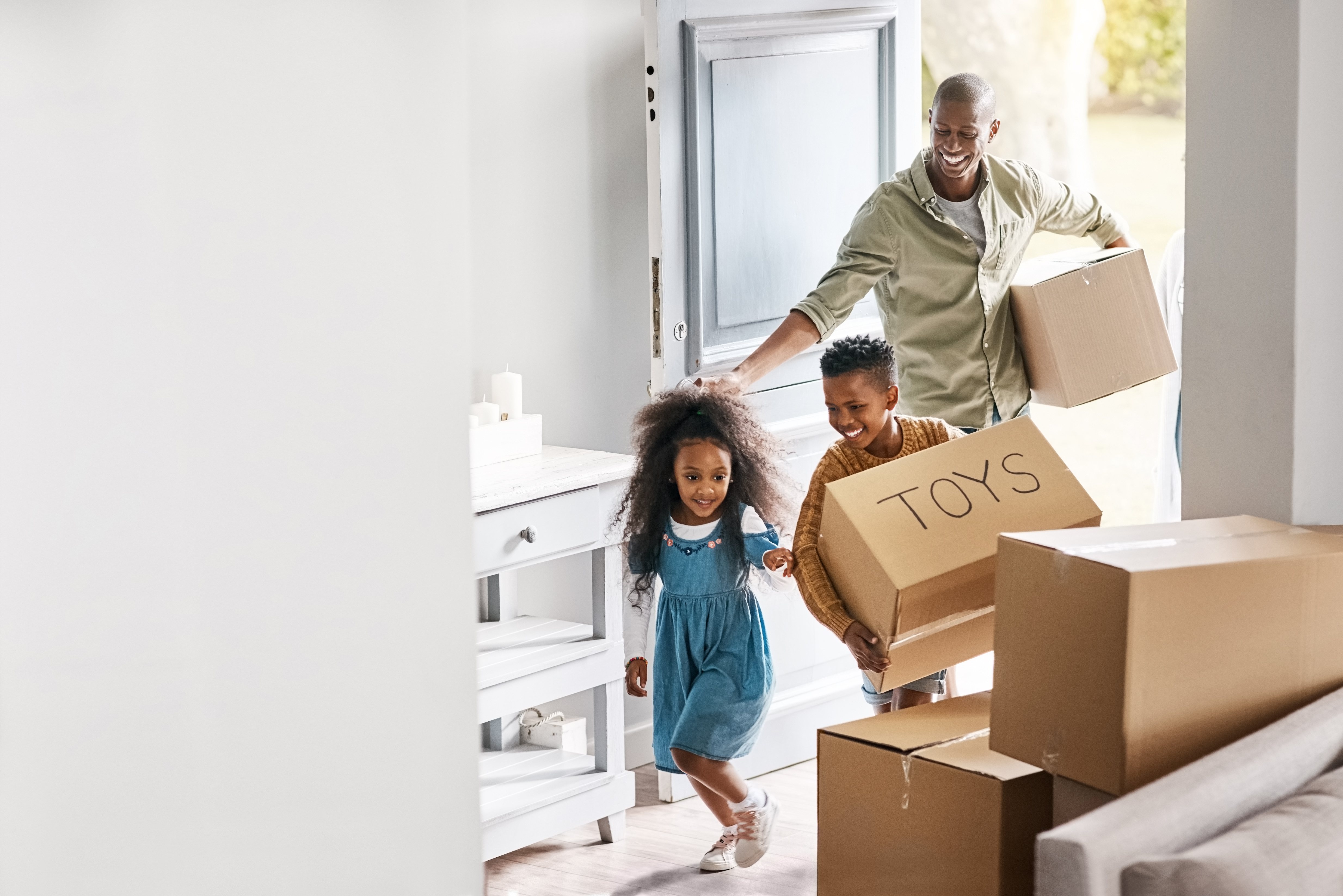 Family moving into new home